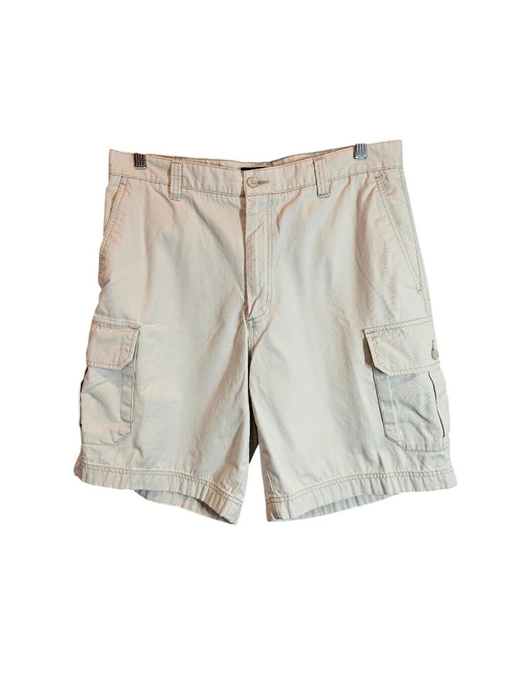 Dockers Men's Cargo Shorts in Light Khaki